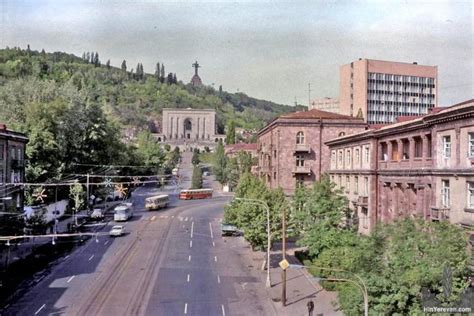 Pin von Ners Hayk auf СТАРЫЙ ЕРЕВАН и СОВЕТСКИЙ OLD YEREVAN