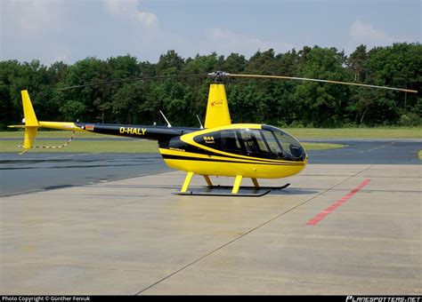 D Haly Air Lloyd Robinson Helicopter R Raven Photo By G Nther Feniuk