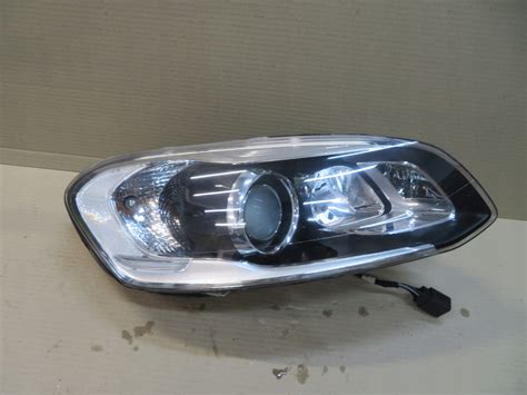 Volvo XC60 LIFT XENON SKRĘTNY PRZEDNIA LAMPA PRAWA prawy przód 31395897