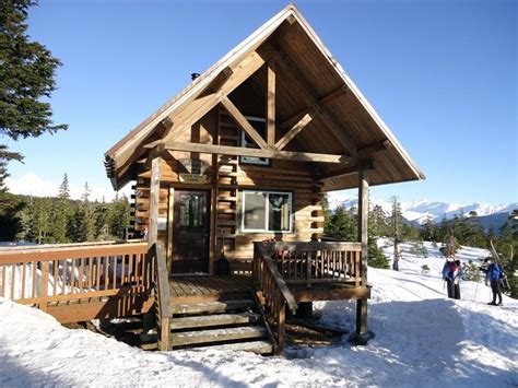 10 Cozy Cabins in Alaska That Are Perfect for a Winter Getaway