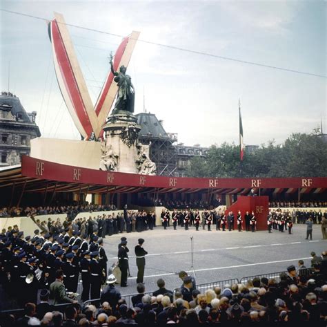 La Vᵉ République Lelivrescolaire fr