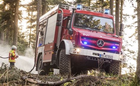 Feuerwehr Kirchzarten Firefight Mit Dem Unimog U 5023