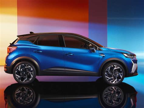 Renault Captur E Tech Hybrid Esprit Alpine Side Autobics