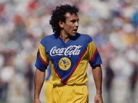 Hugo Sánchez Llamó Esclavo A Una Leyenda Del América Cuando Jugó En Las Águilas