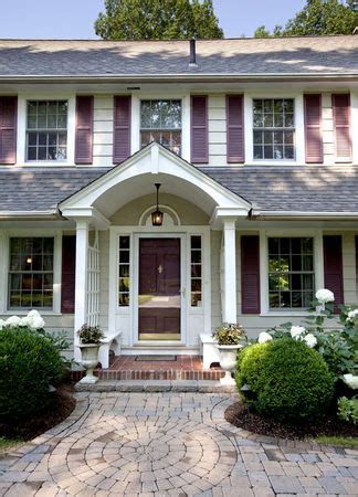 20+ Colonial House Porch Ideas