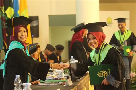 669 Mahasiswa IAIN Ponorogo Ikuti Prosesi Wisuda Periode I 2024 Ini