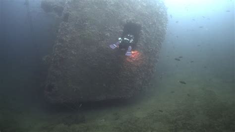 Diving a Shipwreck in San Diego | California : r/submechanophobia