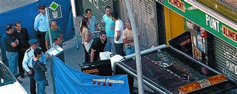 Asesinado de seis tiros el dueño de un colmado en Les Corts El Periódico