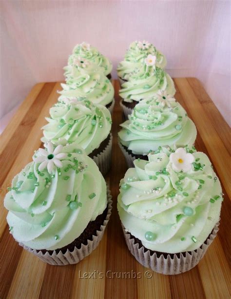 Pastel Green Cupcakes For A Happy Birthday