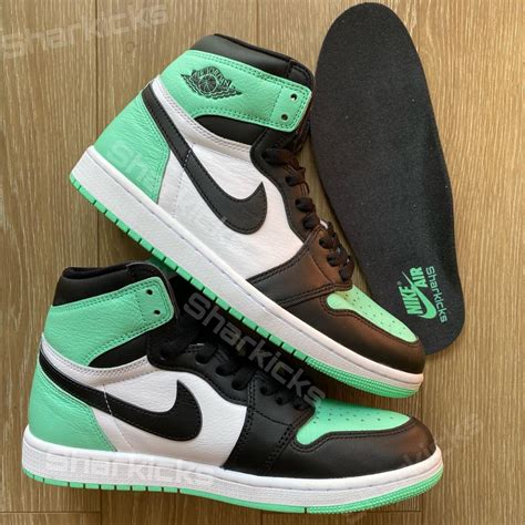 Air Jordan 1 High OG Green Glow DZ5485-130