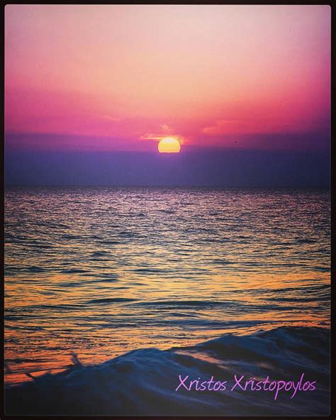 A Magical Sunset 🌇 On The Beach 🌊 👌 ☺ 💖 Beach Wallpaper Sunset