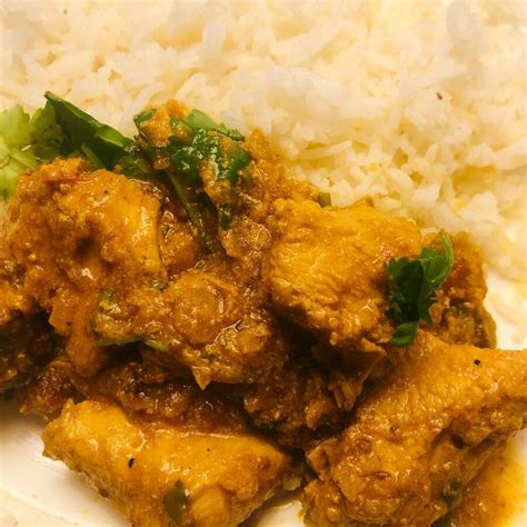 Easy Chicken Curry With 7 Ingredients Spiceitupp