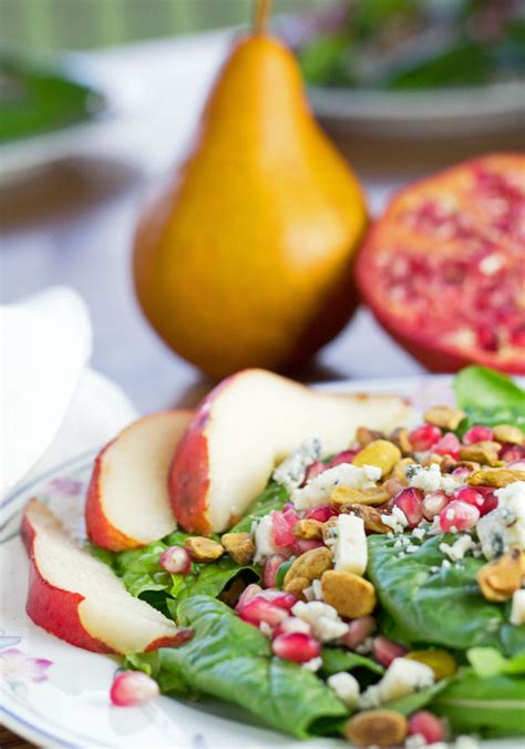 Spinach Pear Pomegranate Salad Art Of Natural Living