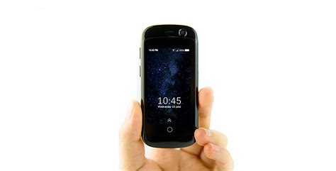 The smallest 4G smartphone ever is available on Kickstarter