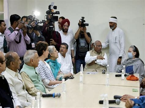 Congress Leaders Huddle In Delhi Priyanka Stresses On Winning