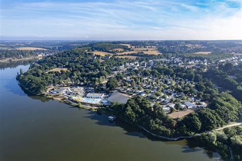 Au Bocage du Lac Romanée Camping de luxe Côtes d Armor Jugon les Lacs