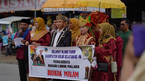 Foto Pawai Atraksi Budaya Tunjukkan Keberagaman Budaya Solok Selatan