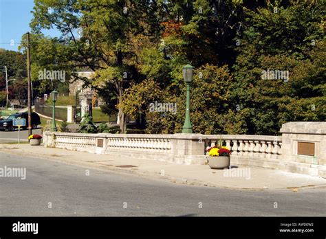 The Headless Horseman Bridge At Sleepy Hollow New York Usa Hudson