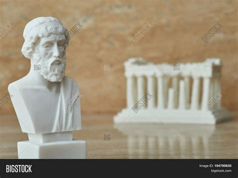 Statue Ancient Greek Image & Photo (Free Trial) | Bigstock