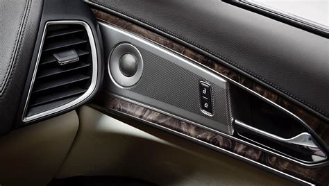 2016 Lincoln MKX Crossover Receives Revel Audio System Autoevolution