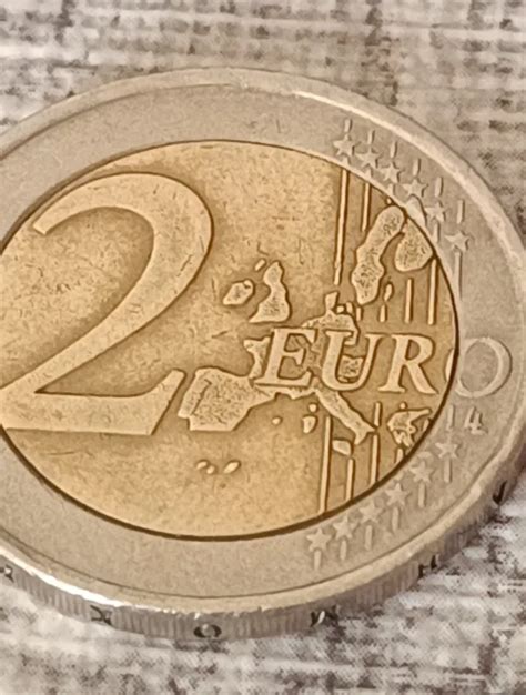 Moneda De Euros Grecia Con Defectos Y La Letra S En La Estrella