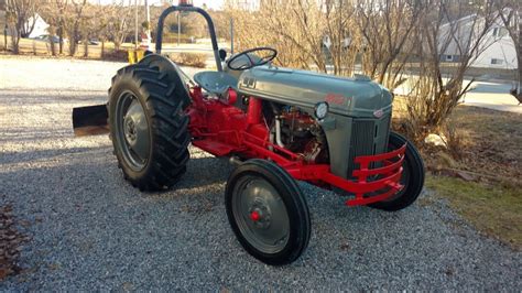 1952 Ford 8n Farm Tractor Cold Start At 21 Degrees Celsius Youtube