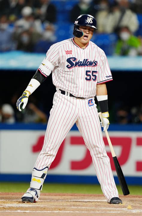 【ヤクルト】村上宗隆、第2打席は見逃し三振 2打席連続で三振 プロ野球写真ニュース 日刊スポーツ