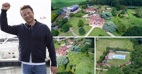 Jamie Oliver Buys £6m Mansion After 1 000 Employees Are Laid Off Metro News