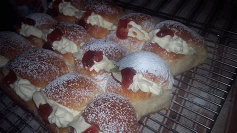 Cream Buns Recipe