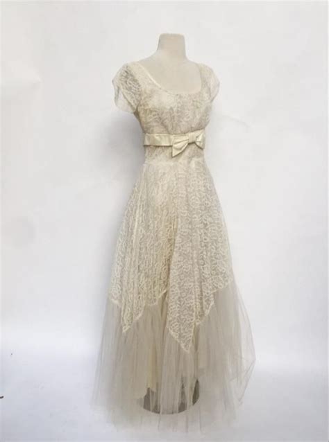 Vintage 50s Ivory Lace Wedding Dress 1950s Floor Length Tulle Formal