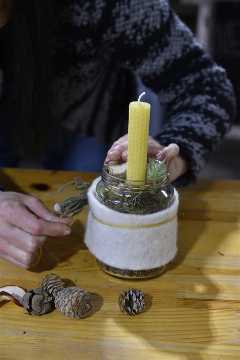 Schritt für Schritt zum nachhaltigen Adventsgesteck