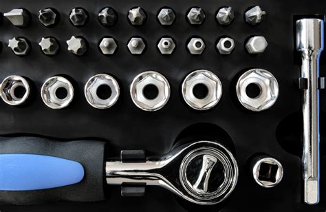 15 Must-Have Tools for Your Automotive Repair Toolkit