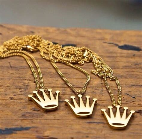 Gold Rolex chain necklace crown | Gold chains for men, Gold pendants ...