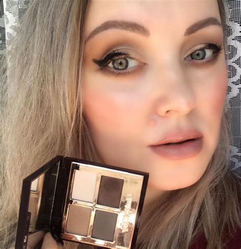 Charlotte Tilbury Luxury Palette The Sophisticate Review Makeup Look 2