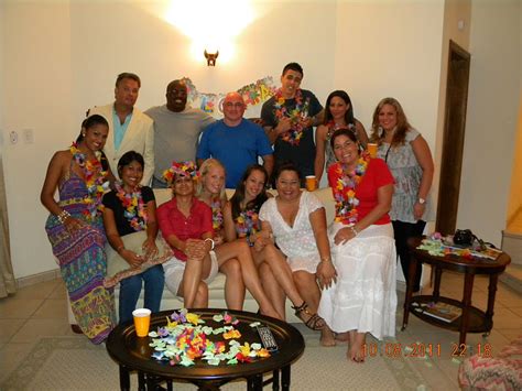 Rich Harrill's Aruba: University of Aruba Aloha Party!