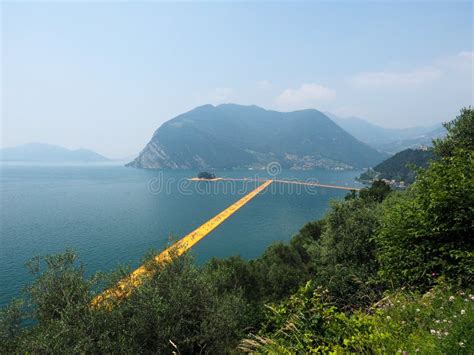 The Floating Piers In Lake Iseo Editorial Image Image Of Panoramic