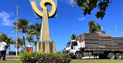 Arrai Do Galinho Estrutura Come A A Ser Montada No Parque Costa Azul