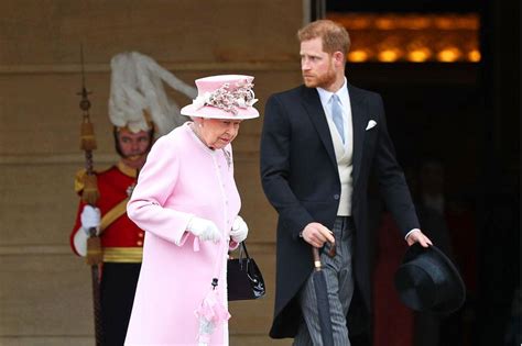 Prinz Harry Darum Traf Er Sich Heimlich Mit Queen Elizabeth GALA De