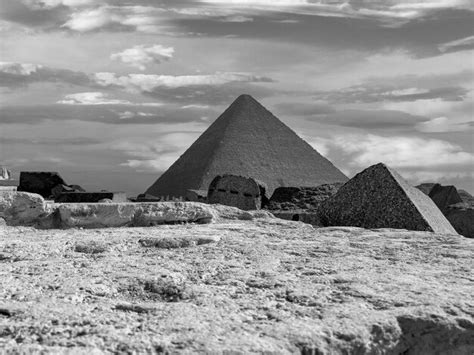 Premium Photo | Great pyramids of egypt giza cairo