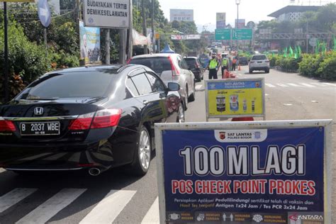 Pemberlakuan Ganjil Genap Di Jalur Wisata Puncak Bogor Antara News