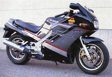 Suzuki GSX1100F Model History