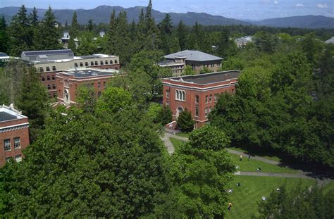 University Of Oregon Campus Erik R Bishoff Erik Bishoff Flickr