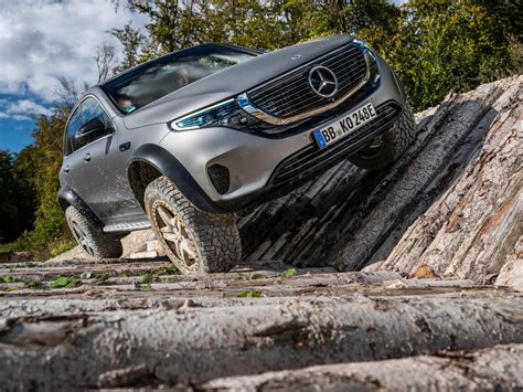 Mercedes Benz Unveils Rugged Eqc 4x4 Electric Off Road Suv Electrek