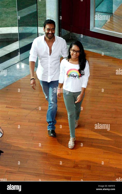 Bollywood Actor Ajay Devgn With His Daughter Press Conference Of Smile