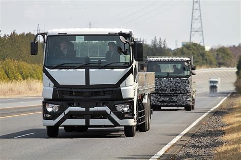 三菱ふそう 新型スーパーグレートを21年ぶりフルチェンジ 自動車情報誌「ベストカー」