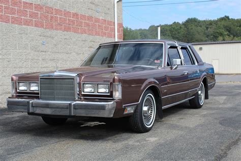 Lincoln Town Car Gaa Classic Cars