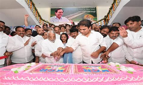 KTR Top BRS Leaders Join The Grand Celebration Of KCR S 70th Birthday