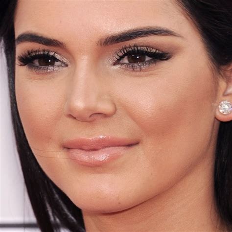 Kendall Jenner Makeup | Steal Her Style | Page 2