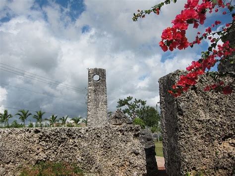 Inside Coral Castle, The Two-Million-Pound Monument Built By One Man