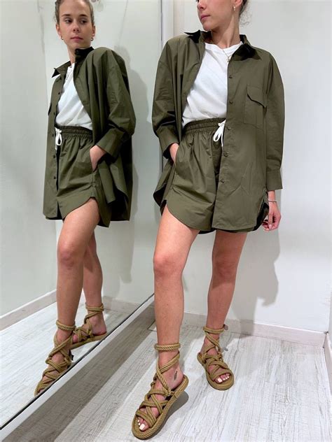 Short In Cotone Ampio Verde Militare Vicolo Scintille Store